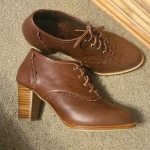 Ankle booties